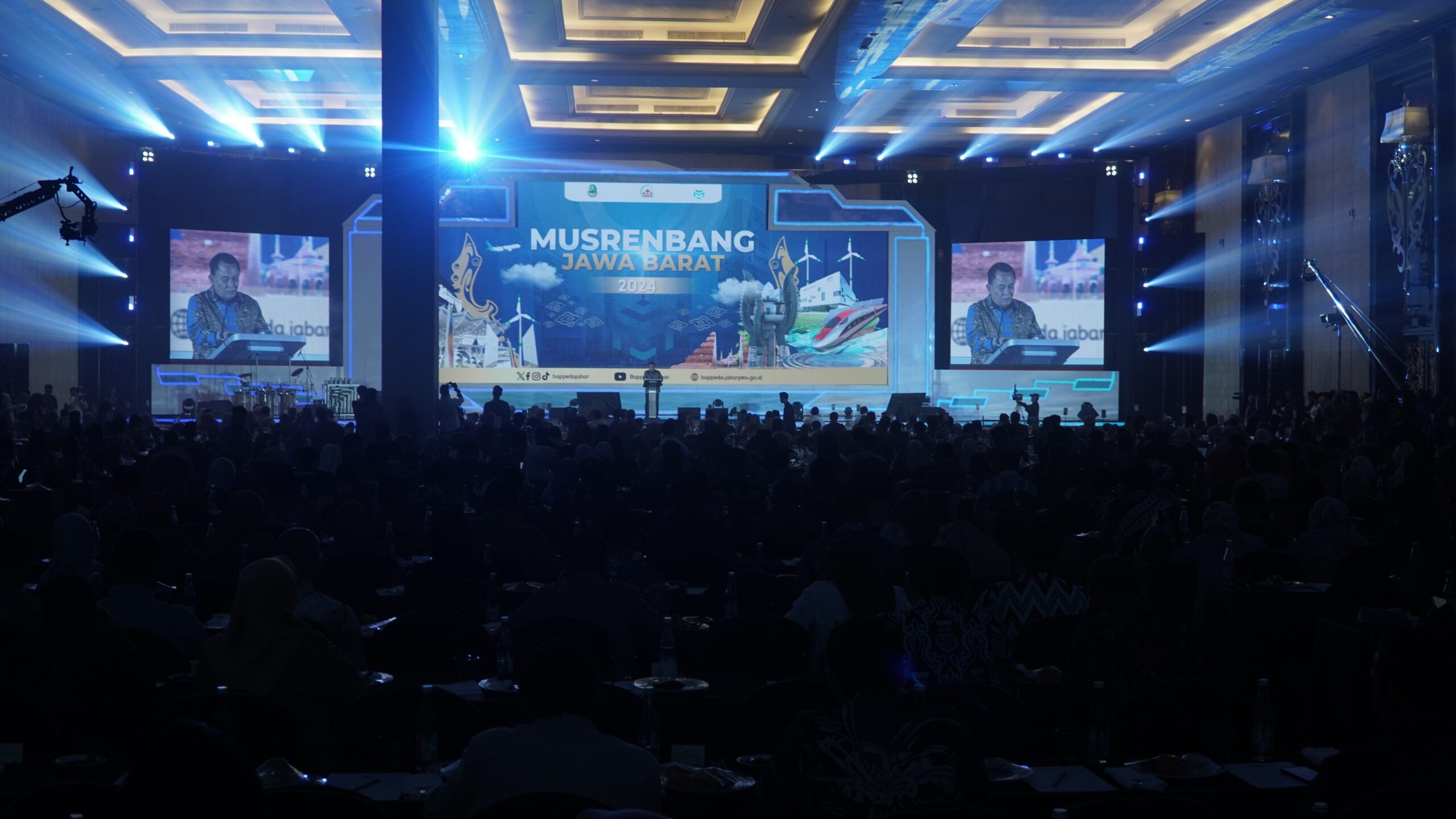 “Event Kreatif & Berkesan”